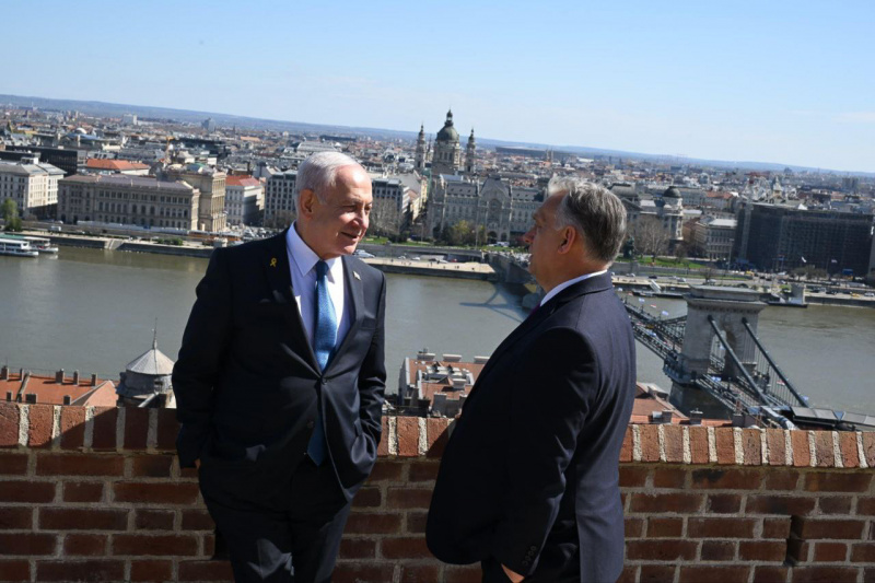 Orbán Viktor úgy gratulált Netanjahunak, hogy még nem dőlt el, ki alakíthat kormányt Izraelben