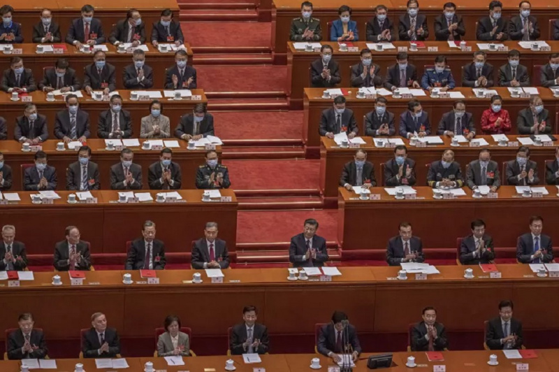 Kínai „demokrácia” a hongkongiaknak: kilencven képviselőből csak 20 választható