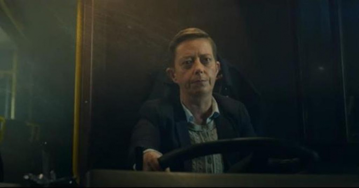 Kiderült miért van tanár helyett buszsofőr a Telekom magyar karácsonyi reklámjában