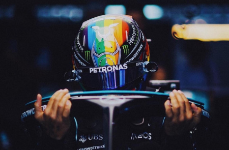  F1: Hamilton Katarban is kilógott a sorból