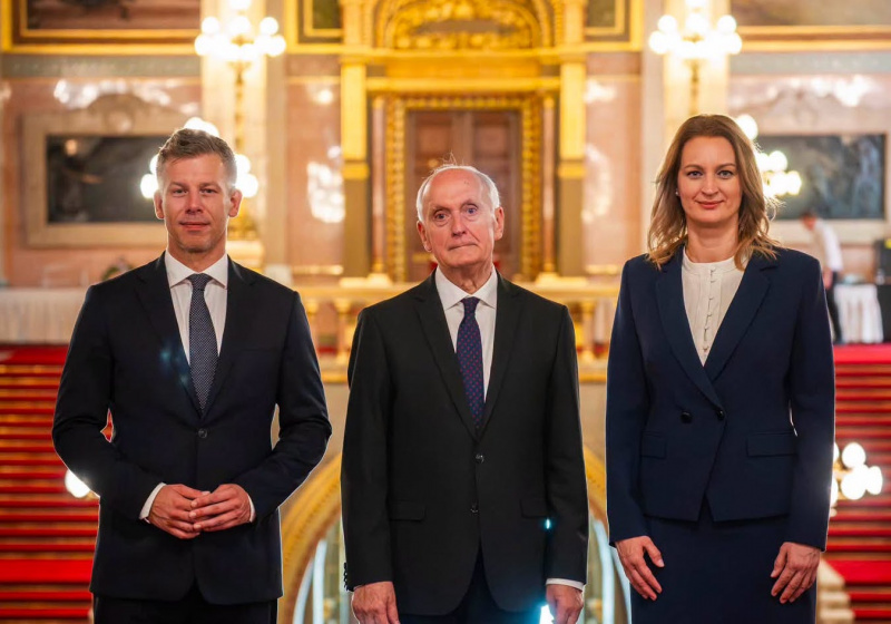 Mától hivatalosan Baka András Magyarország köztársasági elnöke