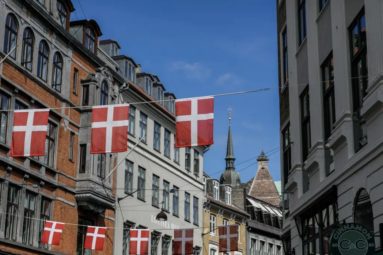 Robbantás történt Izrael koppenhágai nagykövetsége közelében