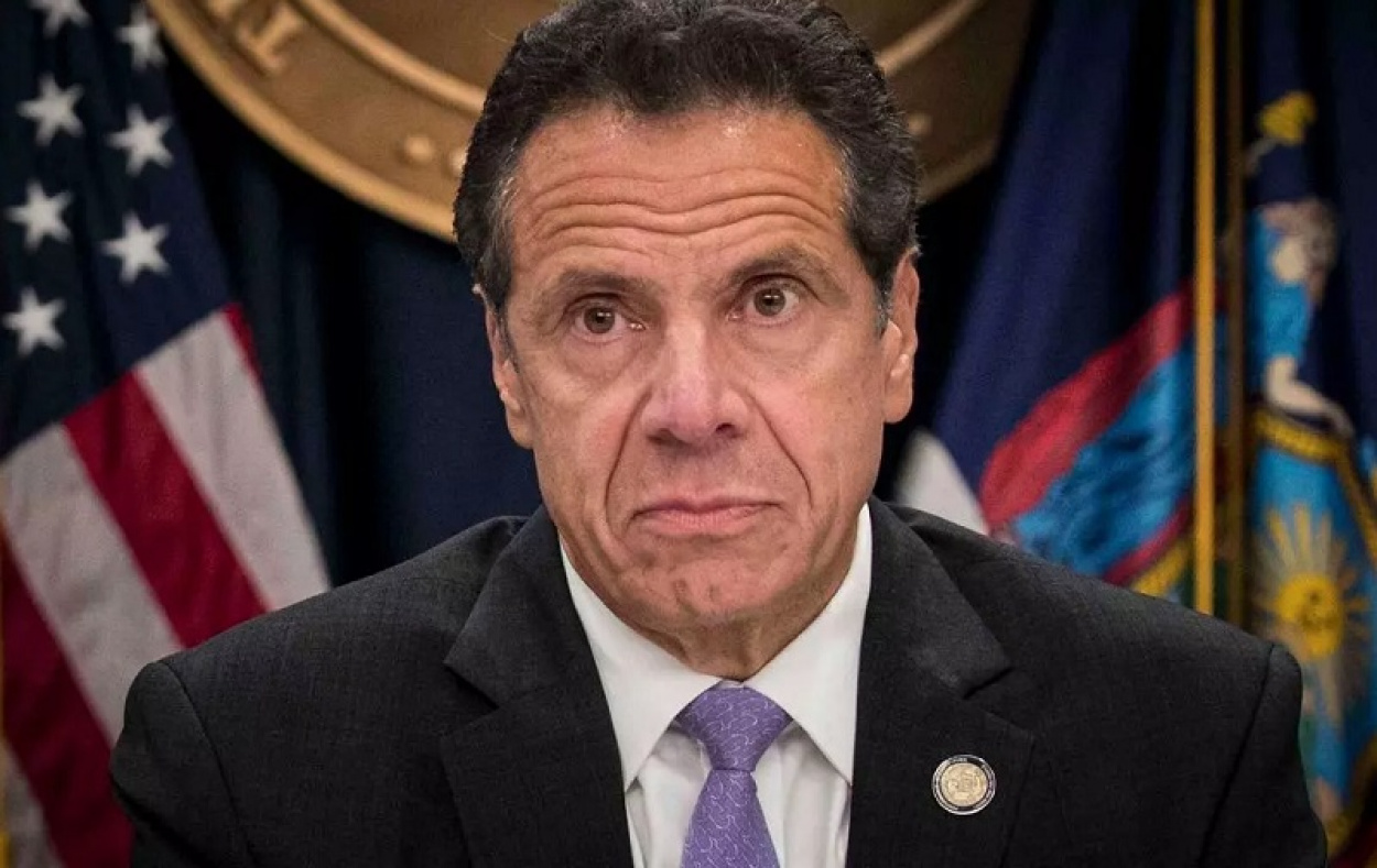 Szexuális zaklatással vádolják New York állam kormányzóját