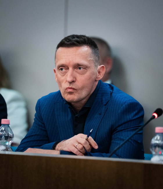 Nem folytatja a rágalmazási pert Rogán Antal az újságíró ellen a Szőlő utcai ügyben