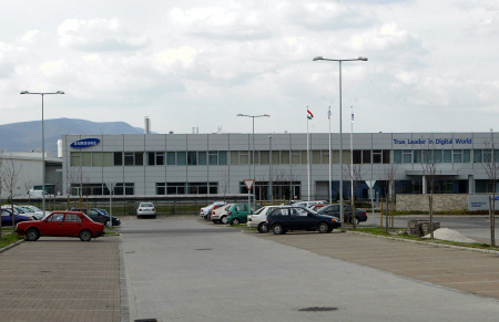  Engedély nélkül működik a gödi Samsung-akkugyár