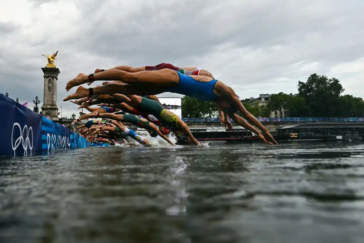 Többször is hányt a kanadai olimpikon a Szajnában rendezett versenyszám után