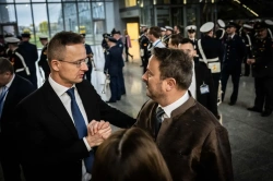 Szijjártó Péter szerint Magyarország büszke tagja a NATO-nak