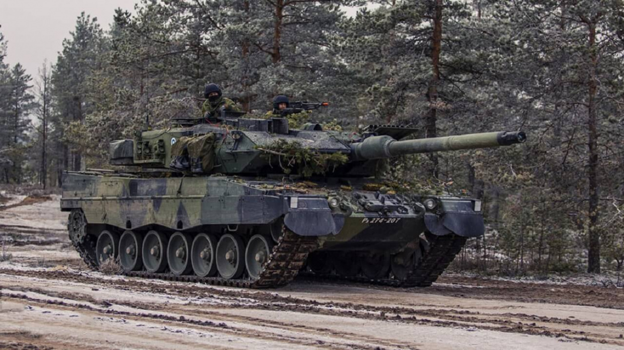 Zelenszkij hoppon maradt – Ukrajna nem kap a Leopard 2 típusú tankokat