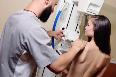  Holnaptól újraindulnak a népegészségügyi szűrővizsgálatok