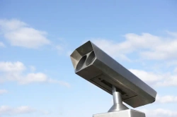 Engedélyezheti a megfigyelő kamerákat a kormány Pekingnek