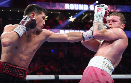  Döbbenetes orosz ringsiker! Bivol szinte kipofozta a szorítóból a világ legjobbjának tartott Alvarezt