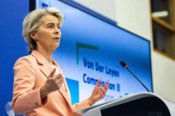 Ursula von der Leyen is éles kritikát mondott Orbán Viktorról