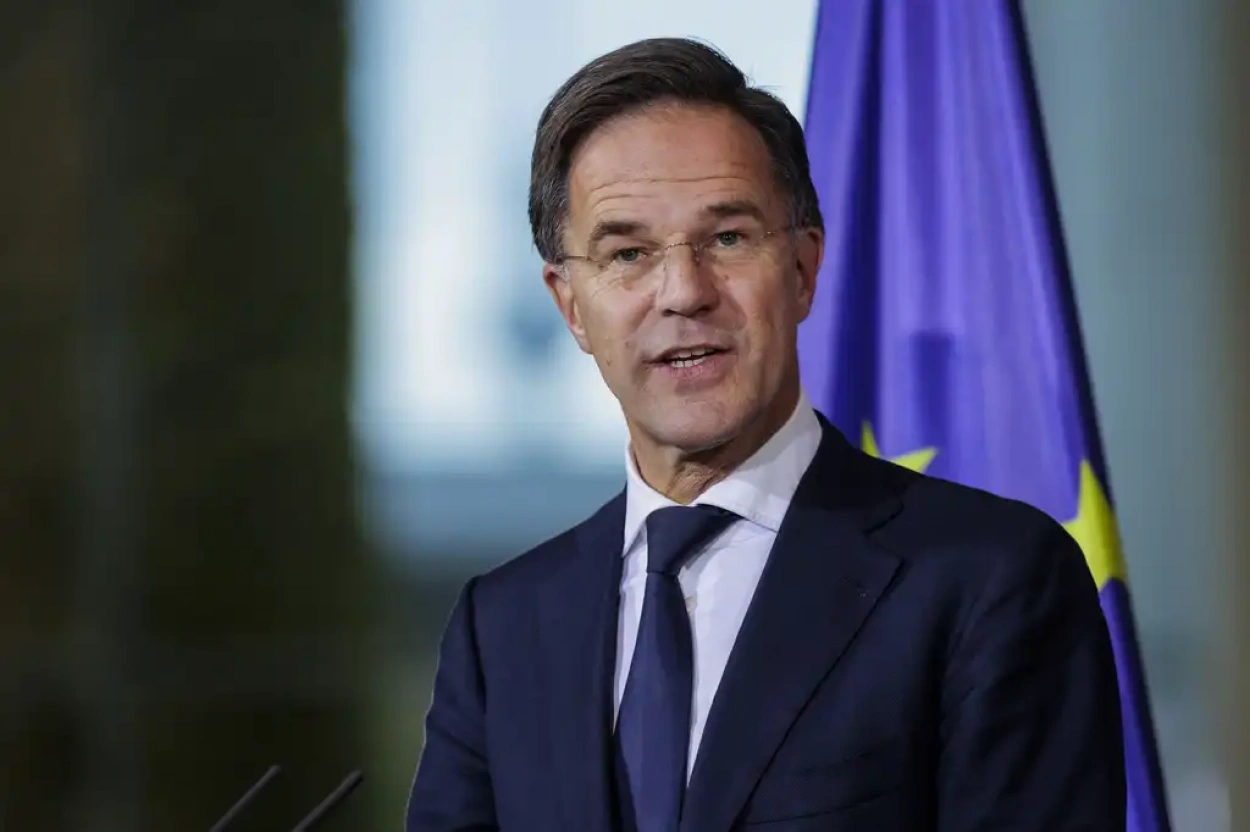 Mark Rutte szerint a NATO-nak háborús gondolkodásmódra kell váltania