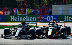 F1: milliárdokat kaszált a nagy vb-csatával Verstappen és Hamilton