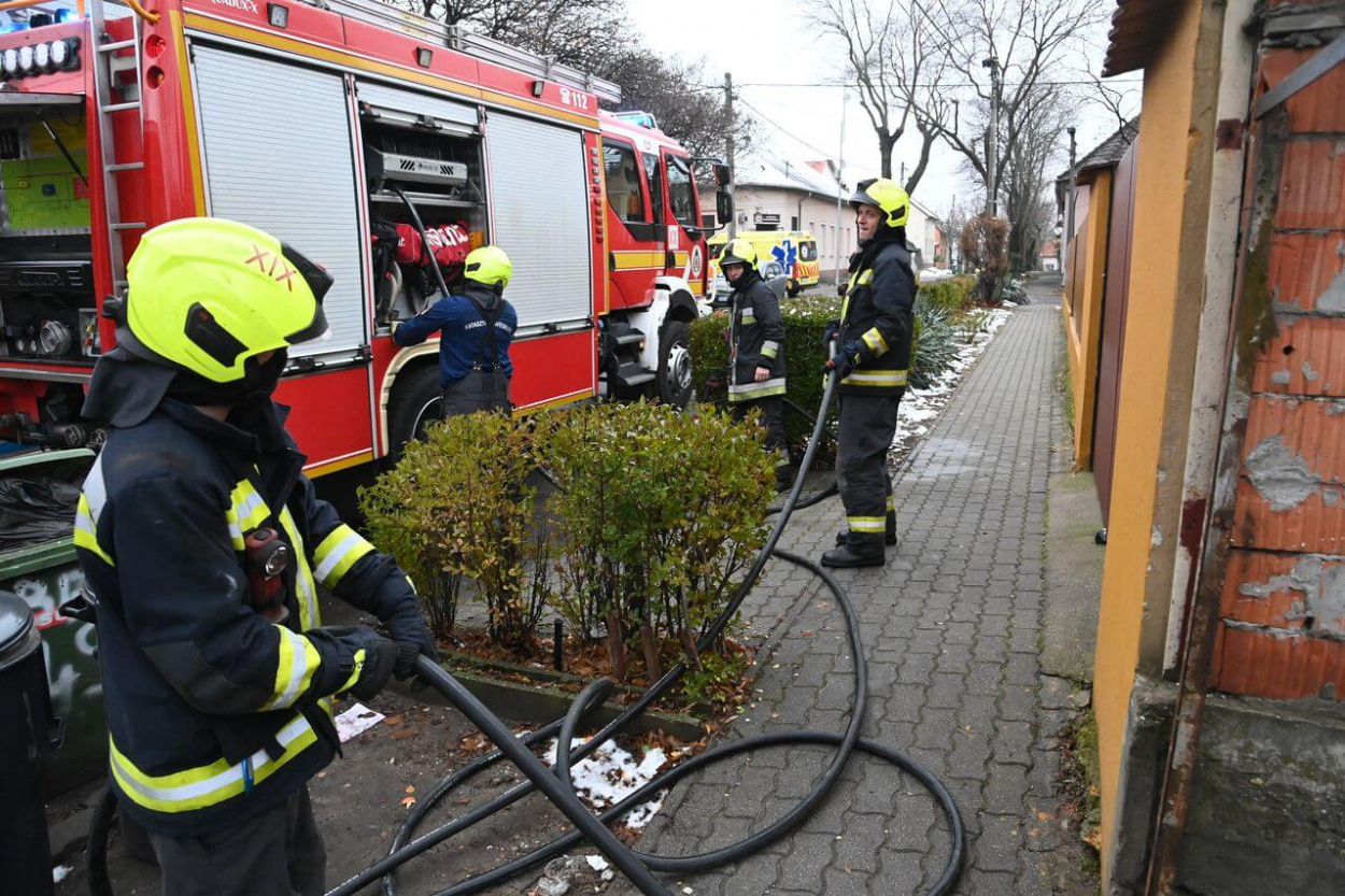 Ketten meghaltak egy kispesti lakástűzben