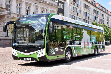  A szolnokiak is kipróbálhatják a zöld buszt