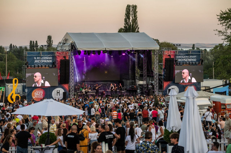 3 nap, 4 színpad, 40 koncert és egy lélegzetelállító meglepetés show az idei jubileumi Jazzpikniken