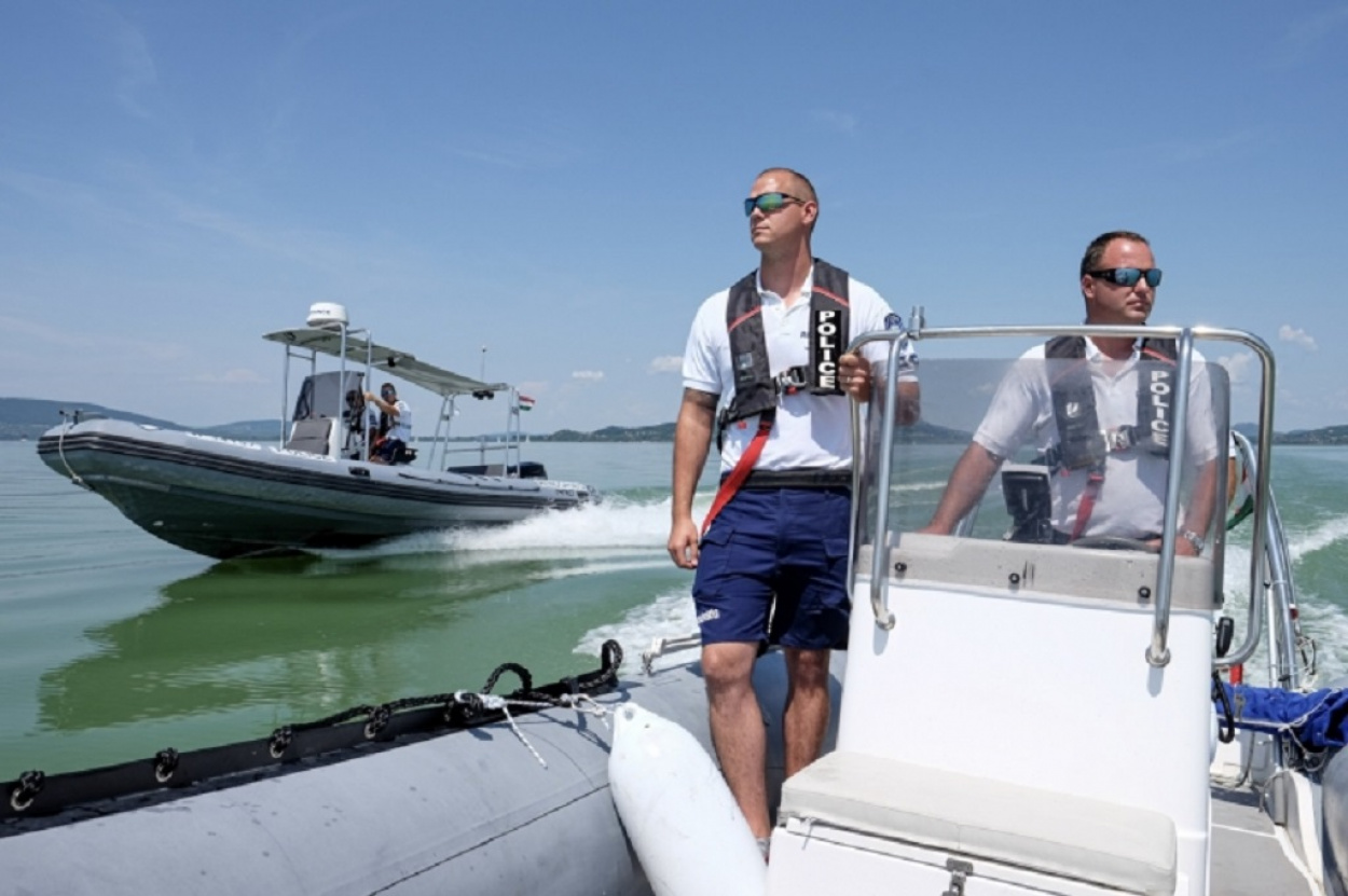 Úszni indultak, soha nem tértek vissza! Megtalálták a Balatonban eltűnt fiúk holttestét…