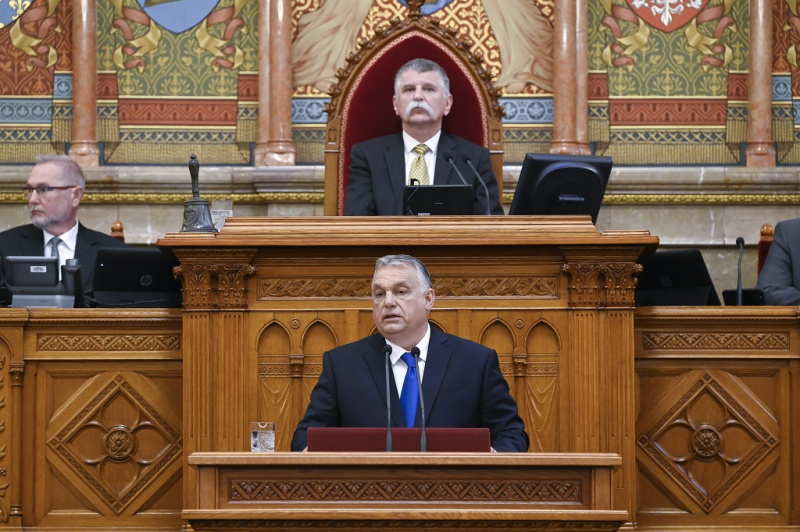 Eddig a covid miatt, mostantól viszont az orosz-ukrán háború okán hirdetett veszélyhelyzetet Orbán Viktor