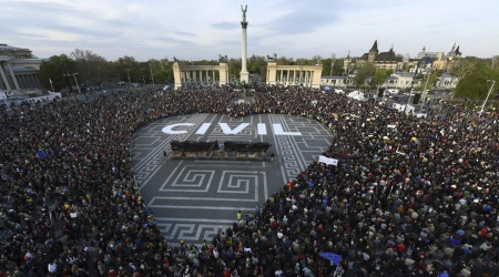  Visszavonták a civil szervezetekkel kapcsolatos rendeletet