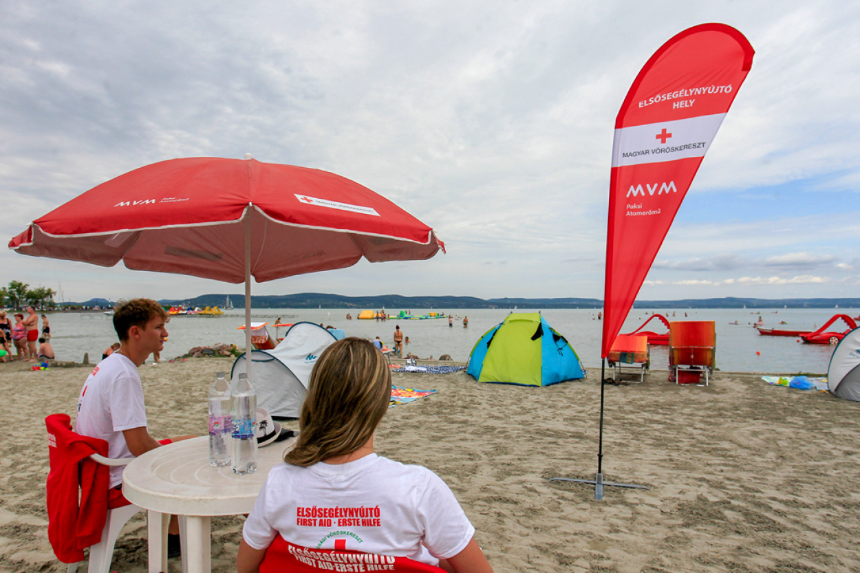 Balatoni Baywatch! Önkéntes életmentők a magyar tenger partján