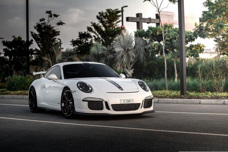 Sikeres volt a Porsche tőzsdei debütálása