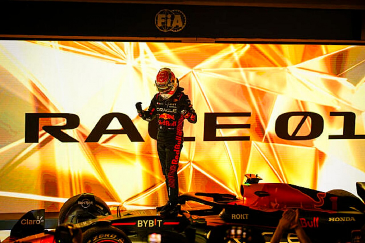 F1: Verstappan nyert – szokás szerint –, de Alonso lett a hős Bahreinben