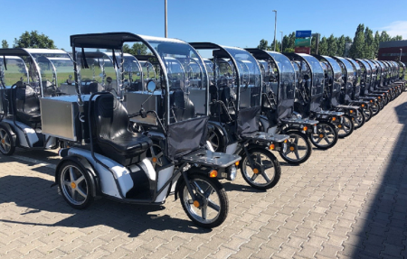  Többezer kilométer, sok száz levél és három kerék – jönnek a postások elektromos járművei