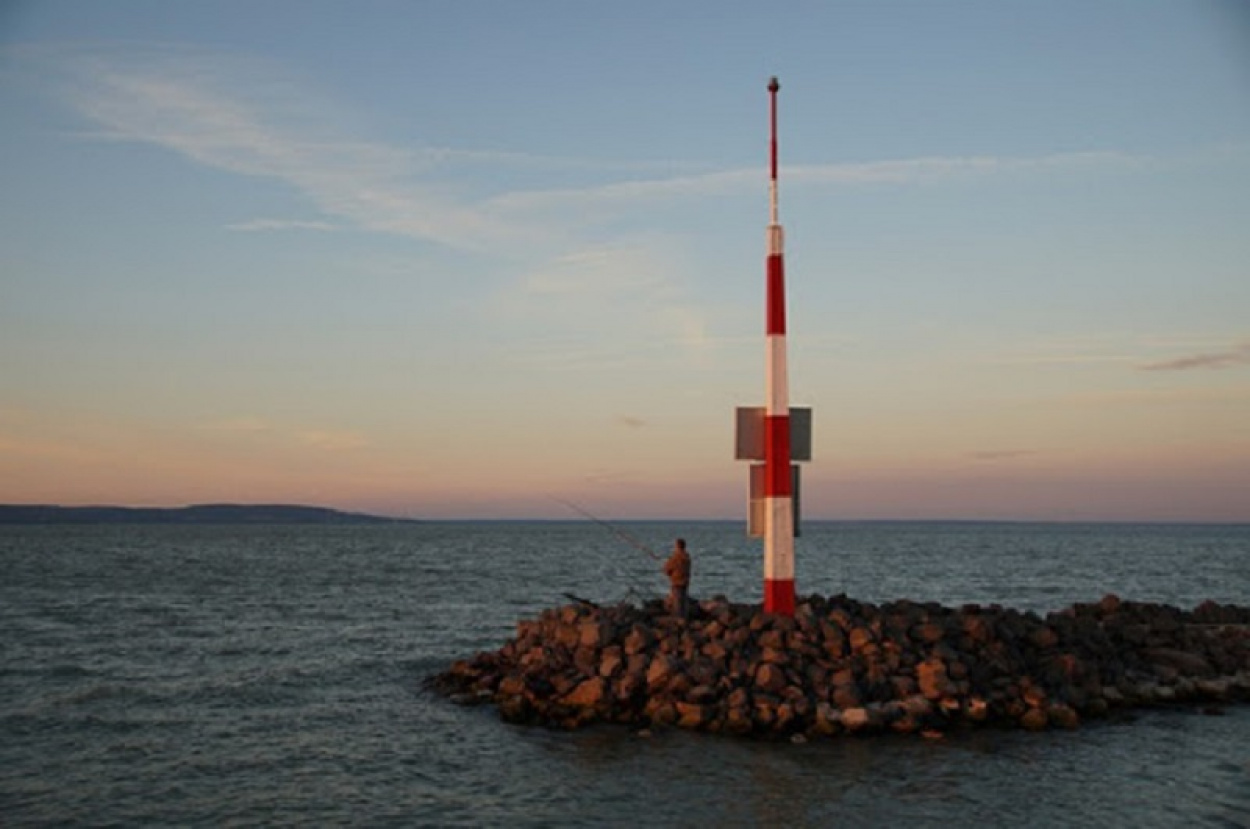 Indul a viharjelzés a nagyobb tavakon