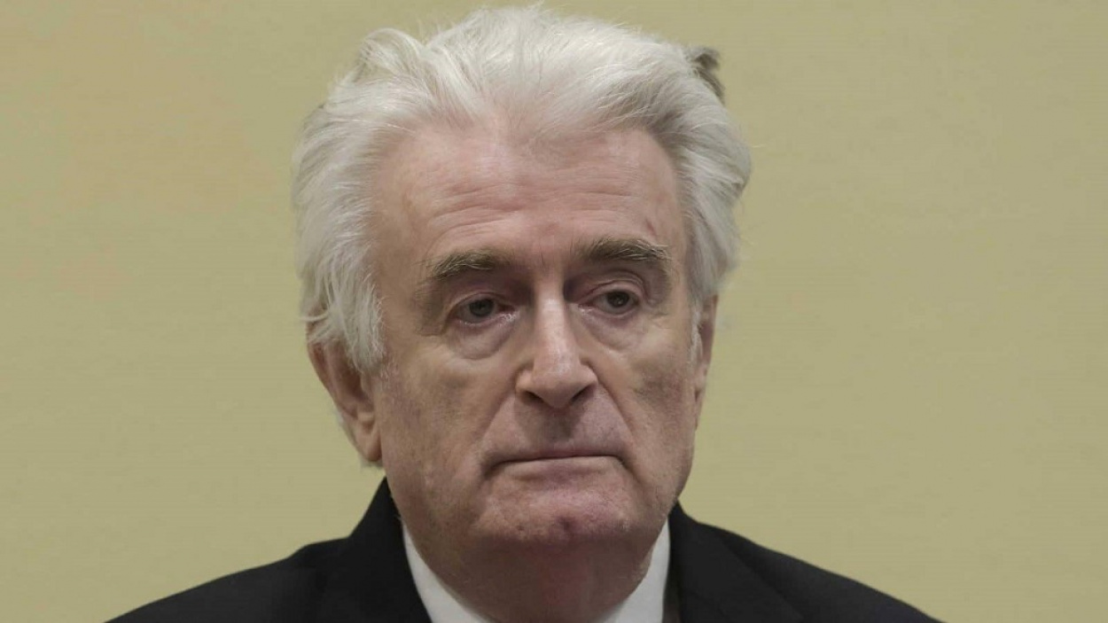 Brit börtönbe szállítják át Radovan Karadzicot