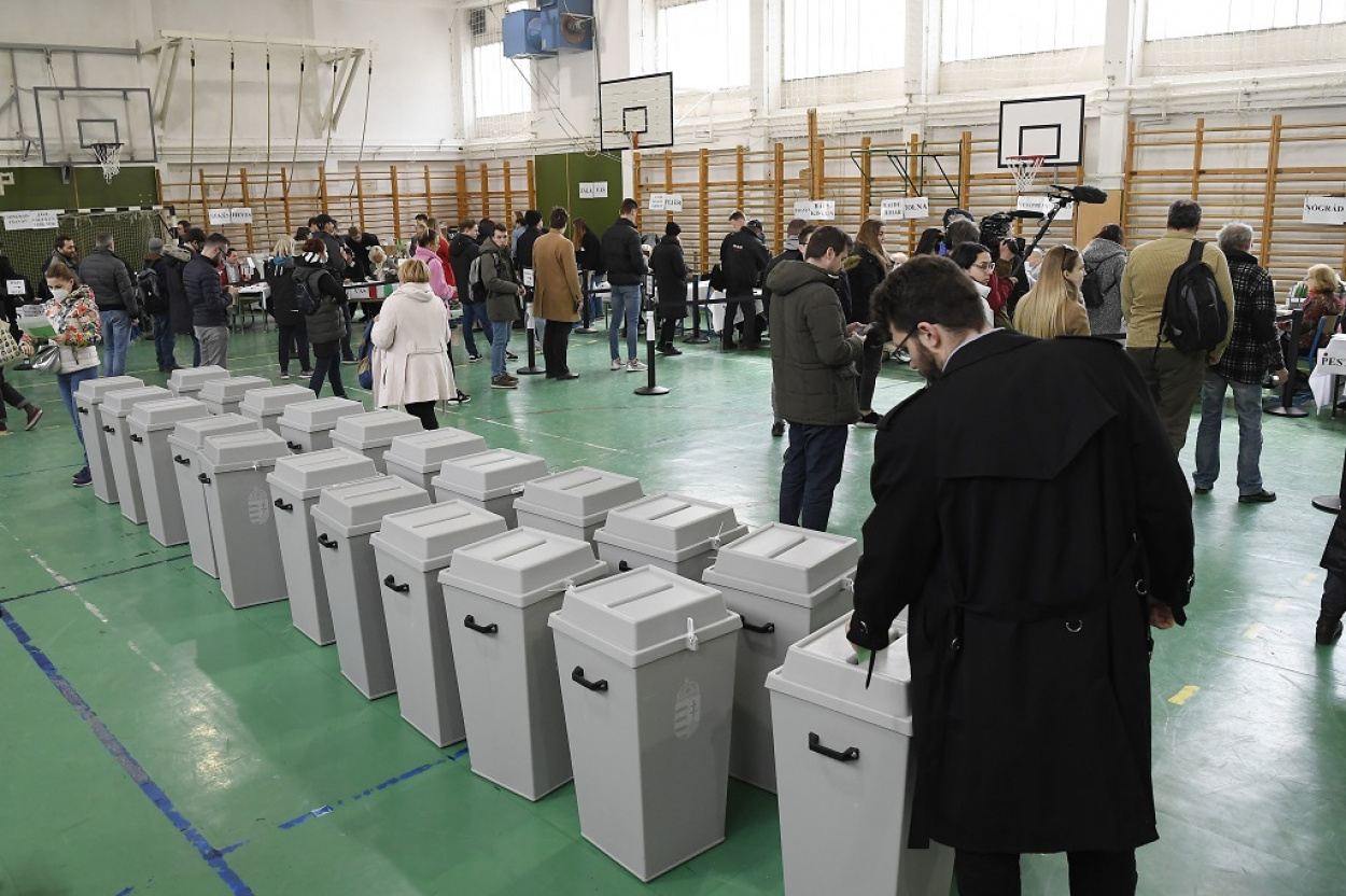 Választás 2022: országszerte mindenhol befejeződött a szavazás, majdnem 70 százalékos a részvételi arány