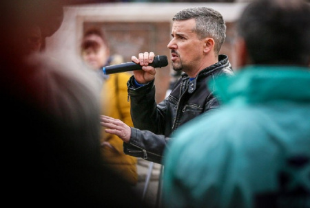  Ellene fordult a párt elnöksége, lemondott a Jobbik elnöke