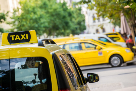  Honnan ismerhető fel, ha taxinak használták a kinézett használt autót?