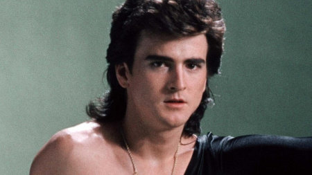  Elhunyt a tinilányok egykori bálványa