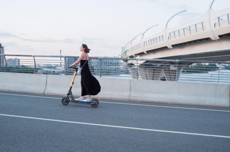  Hagyományos és elektromos rollerrel kényelmesebb az utazás (x)