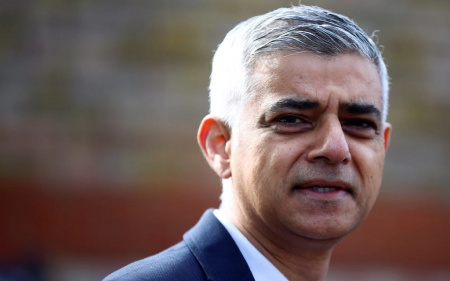  Sadiq Khan marad London polgármestere