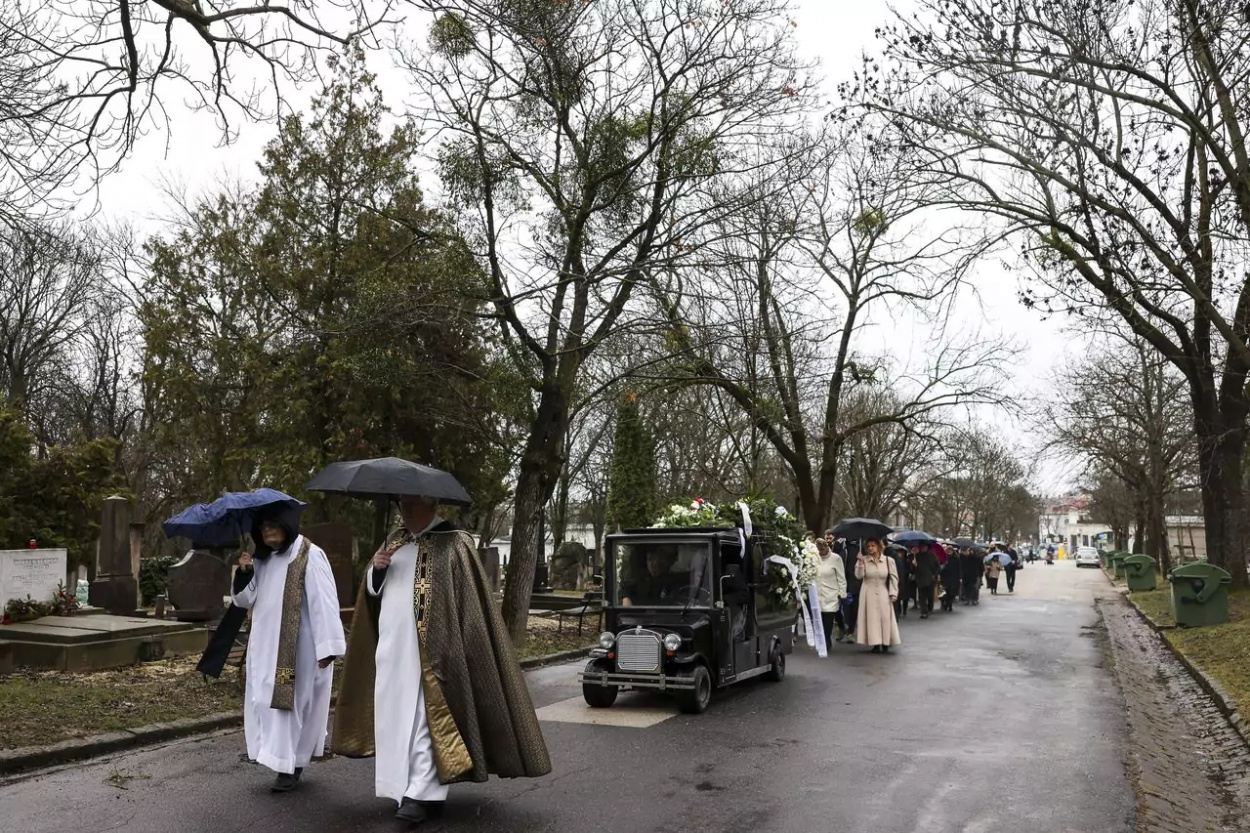 Végső búcsút vettek Grétsy László nyelvésztől