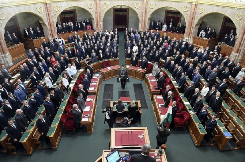 Országgyűlés: kezdődik a költségvetés vitája