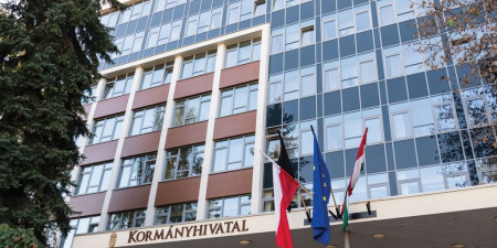  Kormányzati döntés: Lemondták a köztisztviselőkkel tervezett KÉF ülését
