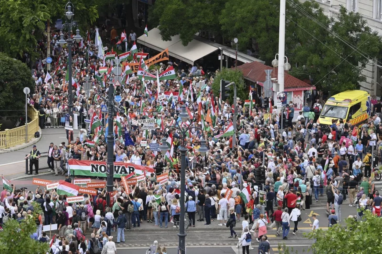 Magyar Péter: Minden idők legkisebb érdeklődést kiváltó "béke"menete