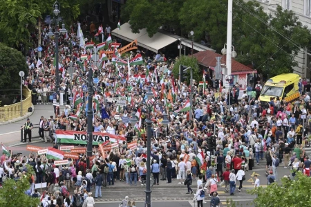  Magyar Péter: Minden idők legkisebb érdeklődést kiváltó "béke"menete