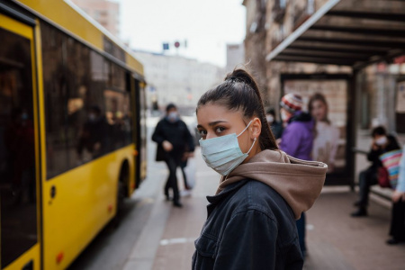  Április 19. után is marad a maszk és a távolságtartás