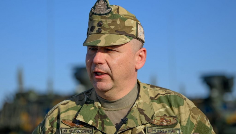 Azonnali hatállyal repült a honvéd vezérkari főnök!