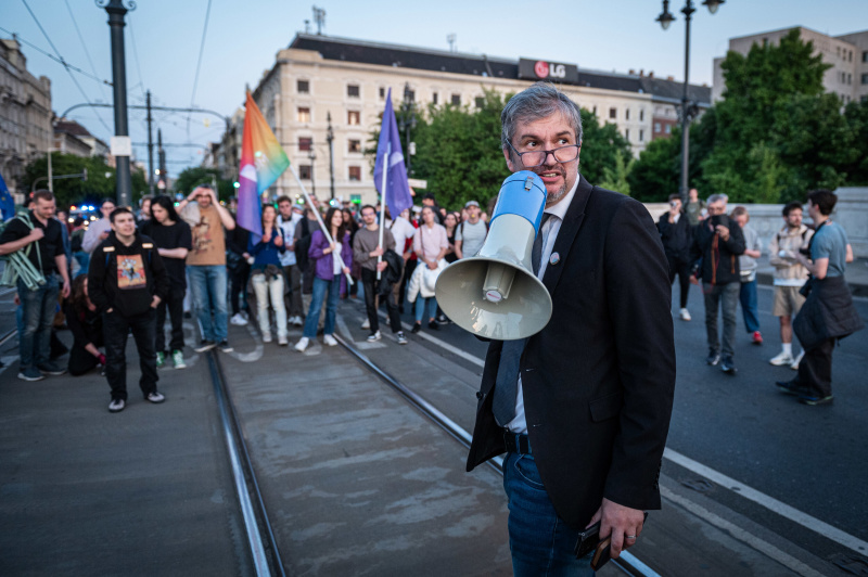 Egy NER-es kislovagot nevezett volna ki az Országgyűlés Hivatalának főigazgatói posztjára a Tisza-kormány?