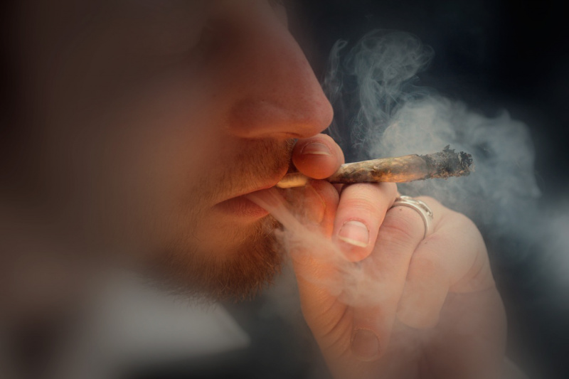 Legalizált füvezés? Németországban 25 gramm kannabiszt tarthatnának maguknál a felnőttek