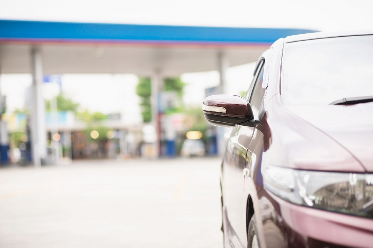 Szövetségbe tömörültek a benzinkutasok, akik 5 százalékos áfát javasolnak az árstop helyett
