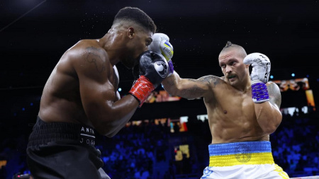  Uszik ismét megverte Joshuát, továbbra is csúcson az ukrán profiboksz!