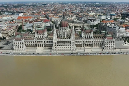  Megkezdődnek az Országház felújításának előkészítő munkái