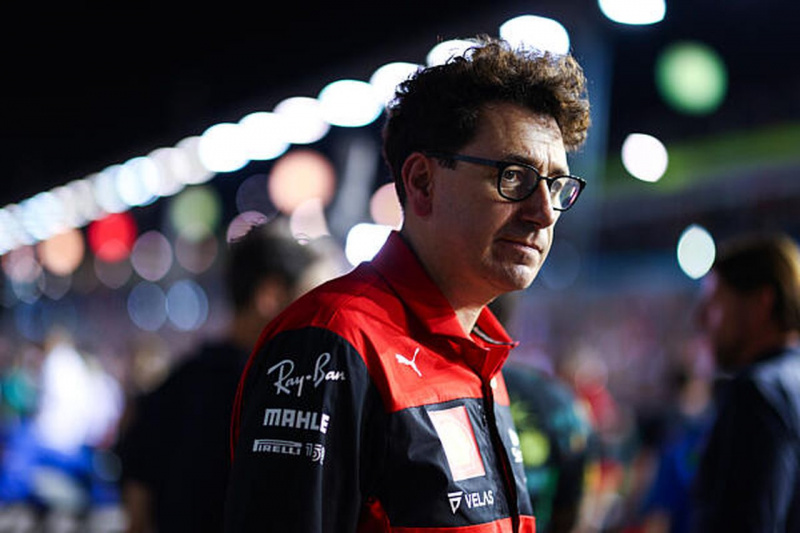 Hivatalos: Binotto távozik a Ferrari éléről