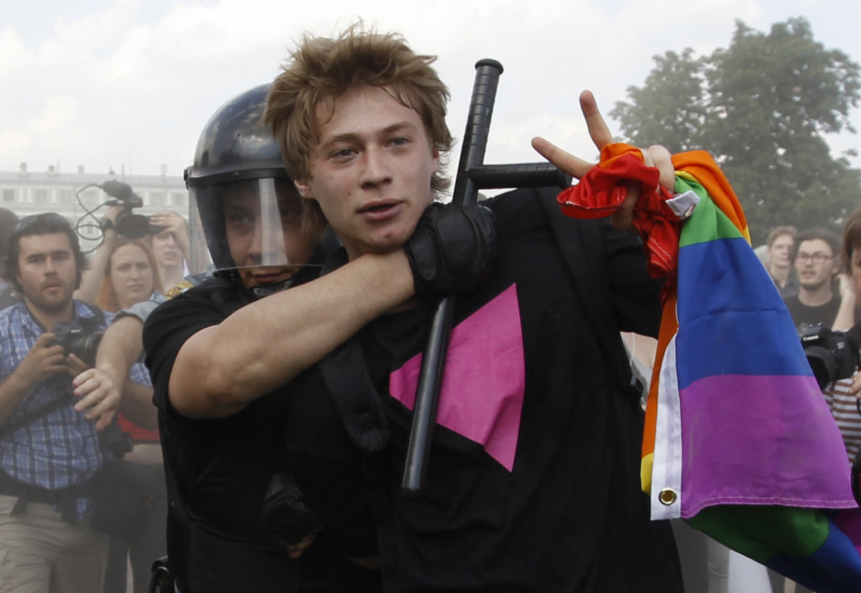Szexológusok segítenek majd „leküzdeni” a homoszexualitást az orosz klinikákon